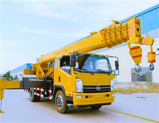洛阳吊车租赁厂家